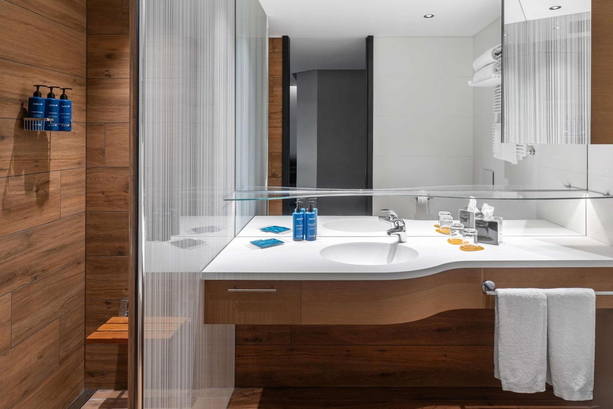 Radisson Blu Hotel, Bergamo Choruslife Εξωτερικό φωτογραφία