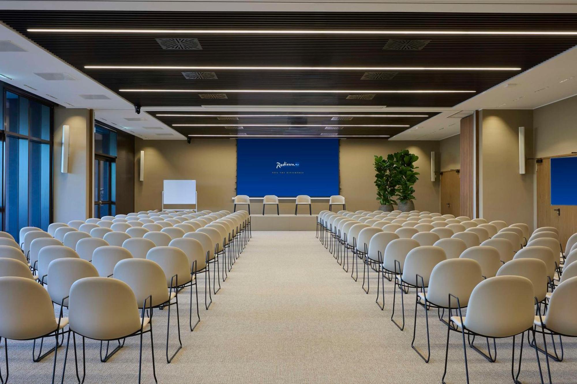 Radisson Blu Hotel, Bergamo Choruslife Εξωτερικό φωτογραφία