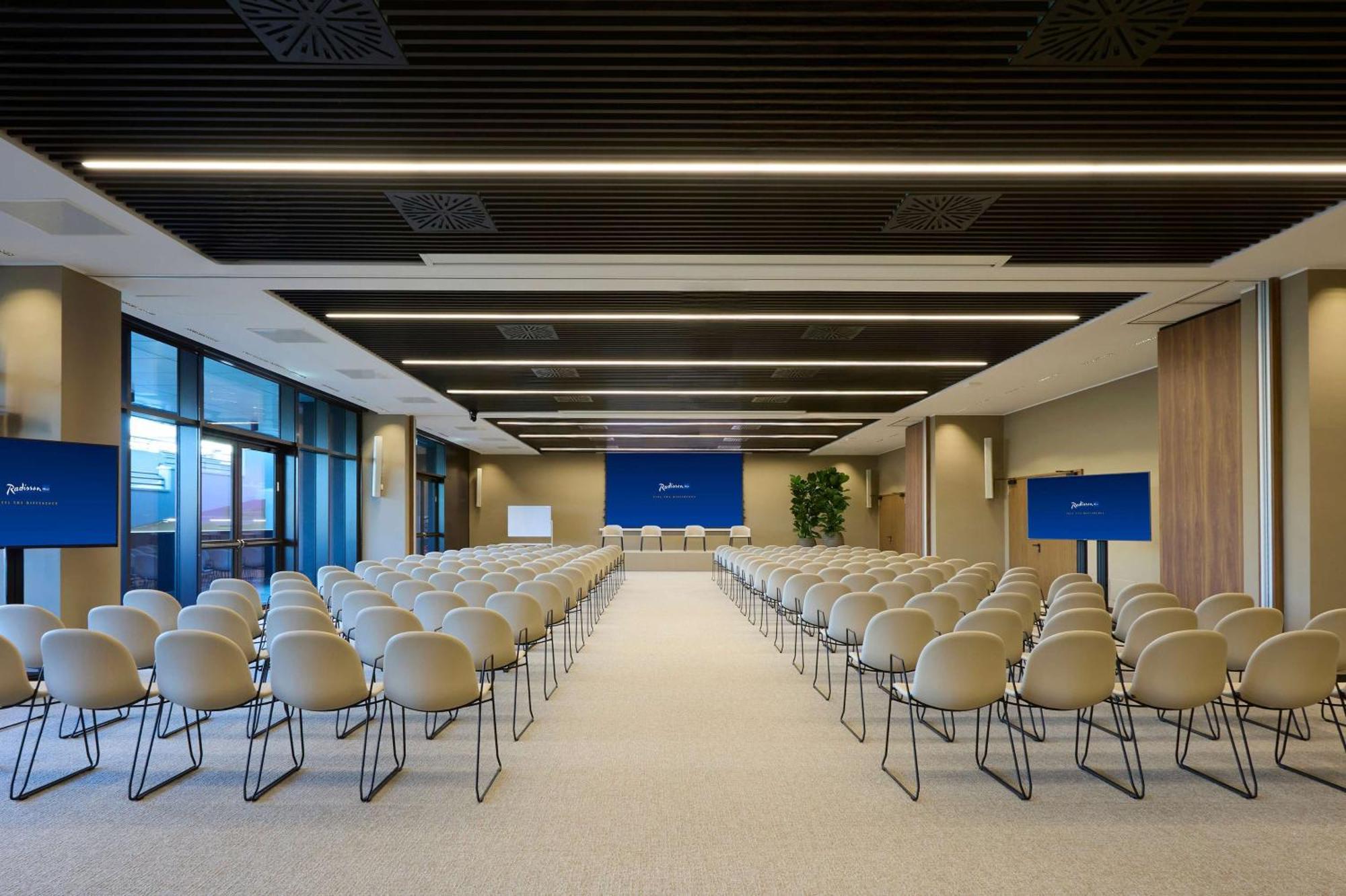 Radisson Blu Hotel, Bergamo Choruslife Εξωτερικό φωτογραφία